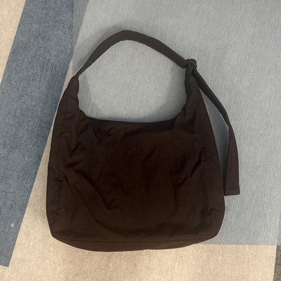 Baggu Nylon Shoulder Bag in Coffee - Picture 3 of 3